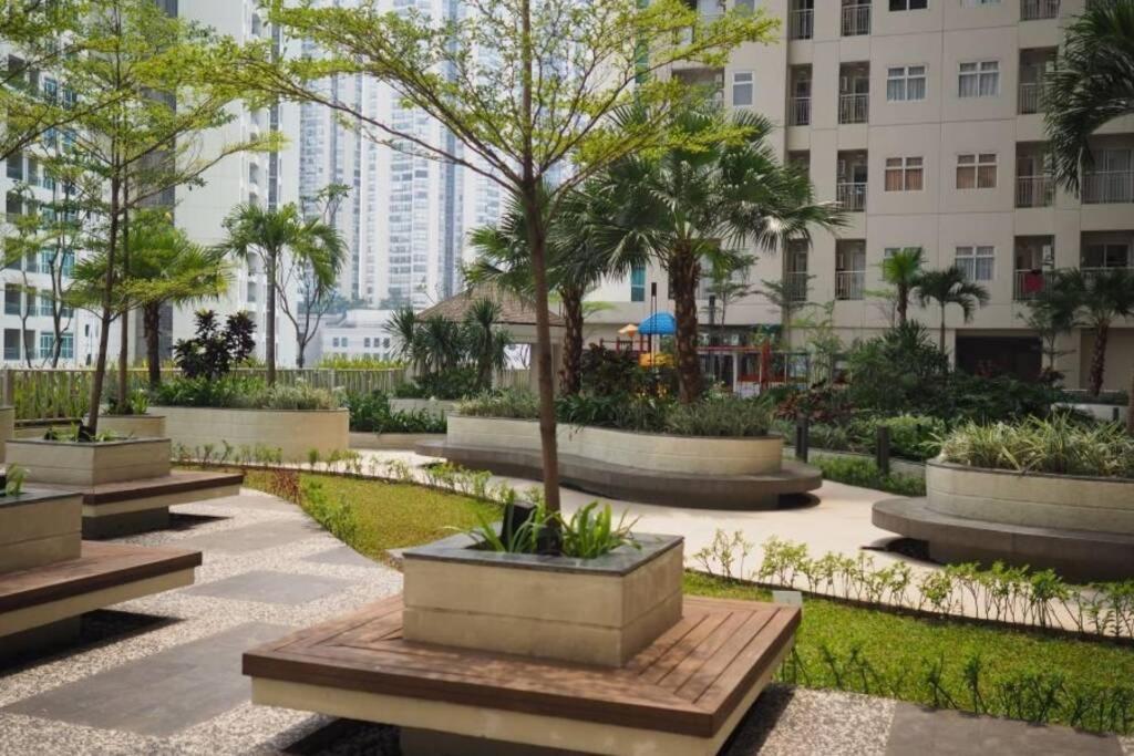 1 Bedroom Apartment Near Central Park Mall Jakarta Exteriér fotografie